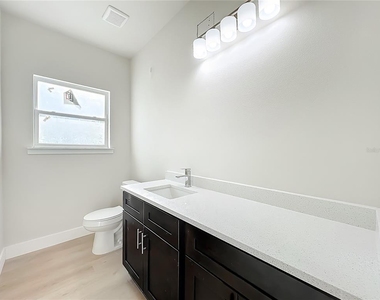 356 W 4th Street - Photo Thumbnail 21