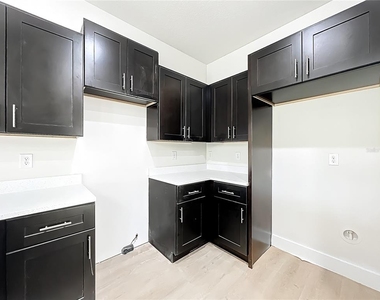 356 W 4th Street - Photo Thumbnail 9