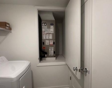 303 Artemis Street - Photo Thumbnail 11