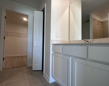 303 Artemis Street - Photo Thumbnail 25
