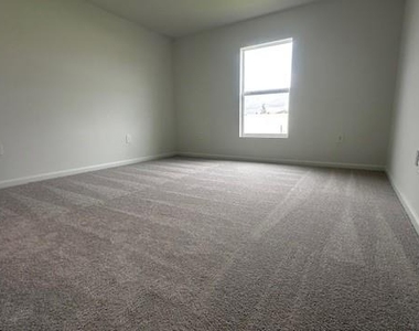 303 Artemis Street - Photo Thumbnail 23