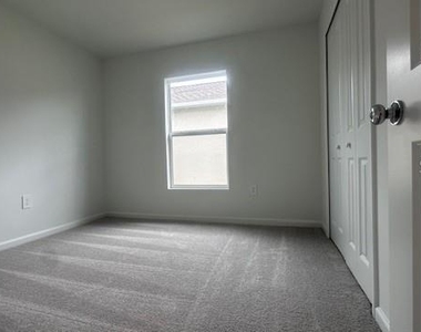 303 Artemis Street - Photo Thumbnail 6