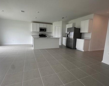 303 Artemis Street - Photo Thumbnail 13