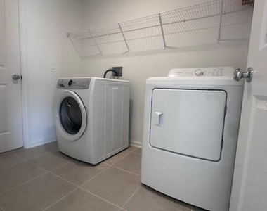 303 Artemis Street - Photo Thumbnail 10