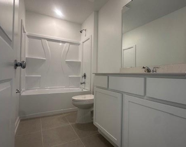 303 Artemis Street - Photo Thumbnail 7