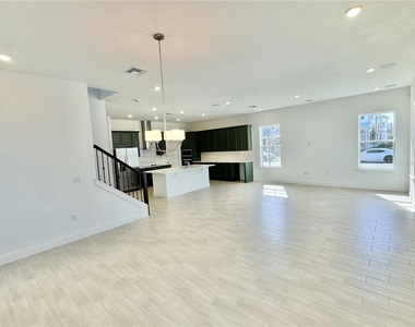 9726 Neruda Street - Photo Thumbnail 11