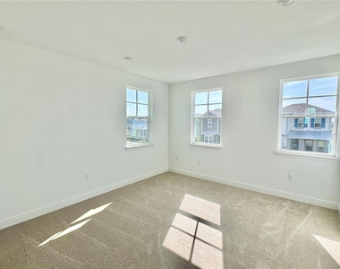 9726 Neruda Street - Photo Thumbnail 45