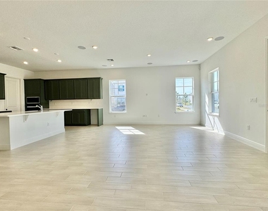 9726 Neruda Street - Photo Thumbnail 14