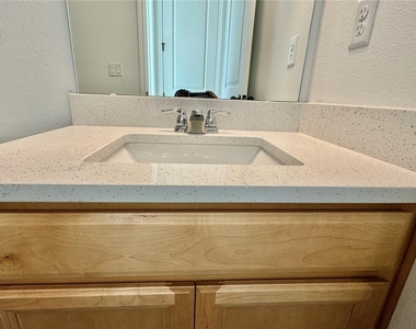 9726 Neruda Street - Photo Thumbnail 25