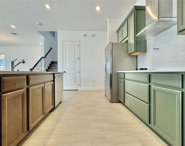 9726 Neruda Street - Photo Thumbnail 16