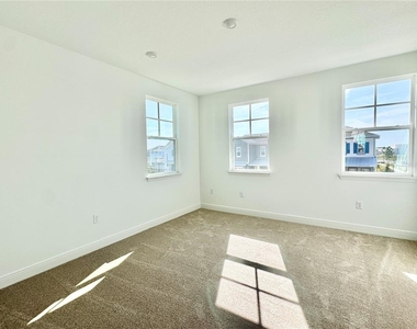 9726 Neruda Street - Photo Thumbnail 47