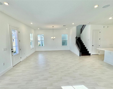 9726 Neruda Street - Photo Thumbnail 13