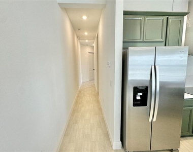 9726 Neruda Street - Photo Thumbnail 20
