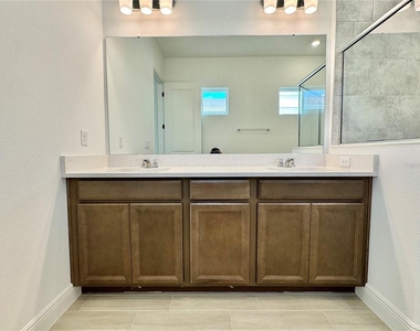 9726 Neruda Street - Photo Thumbnail 35