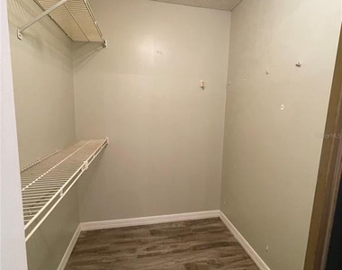 7652 Spring Bay Cove - Photo Thumbnail 15