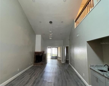 7652 Spring Bay Cove - Photo Thumbnail 9