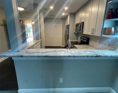 7652 Spring Bay Cove - Photo Thumbnail 5