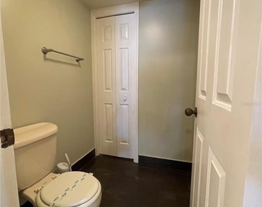 7652 Spring Bay Cove - Photo Thumbnail 17