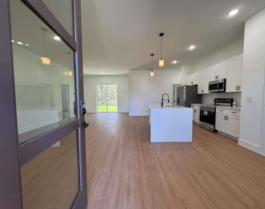 16090 Sw 35th Court Road - Photo Thumbnail 6