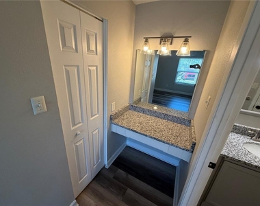3772 Idlebrook Circle - Photo Thumbnail 8