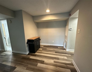 3772 Idlebrook Circle - Photo Thumbnail 3