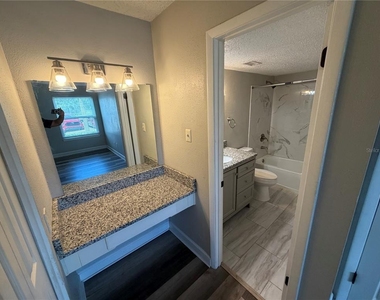 3772 Idlebrook Circle - Photo Thumbnail 9