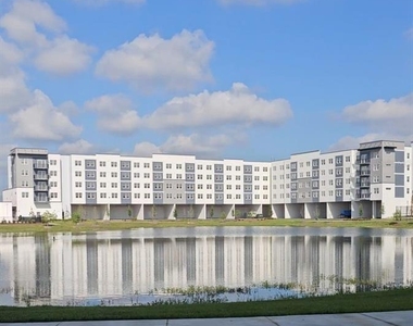 5587 Millenia Park Blvd - Photo Thumbnail 13