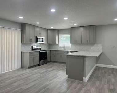 1916 Verano Drive - Photo Thumbnail 1