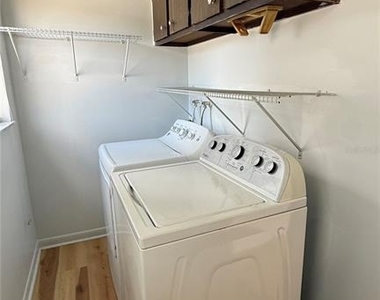 2342 Huntington Green Court - Photo Thumbnail 10