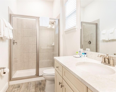 8041 Lost Shaker Lane - Photo Thumbnail 9