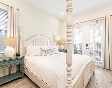 8041 Lost Shaker Lane - Photo Thumbnail 6