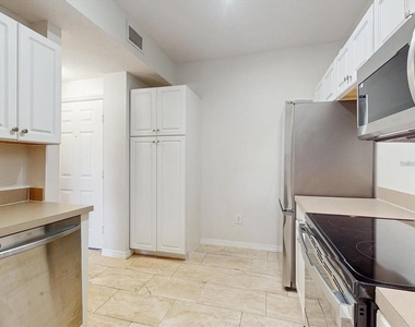 5578 Metrowest Boulevard - Photo Thumbnail 7