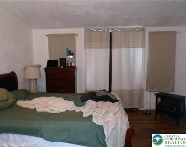 111 Ridge Avenue - Photo Thumbnail 12