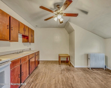 402 Scott Street - Photo Thumbnail 12
