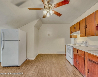 402 Scott Street - Photo Thumbnail 13
