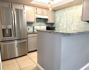 5855 Sw 8th Place - Photo Thumbnail 9