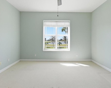 10045 Links Lane - Photo Thumbnail 19