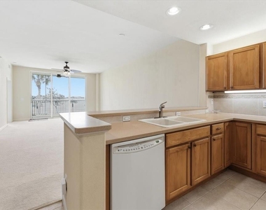 10045 Links Lane - Photo Thumbnail 7