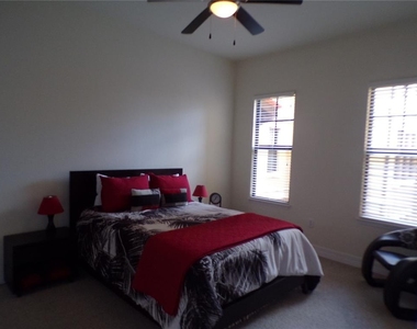 98 Vivante Boulevard - Photo Thumbnail 24