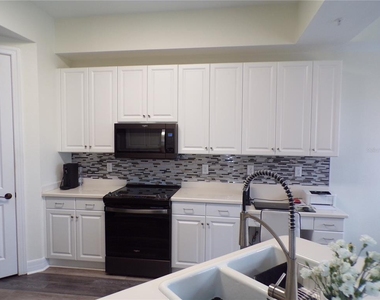 98 Vivante Boulevard - Photo Thumbnail 9