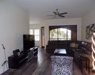 98 Vivante Boulevard - Photo Thumbnail 1