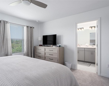 5953 Whetstone Court - Photo Thumbnail 13