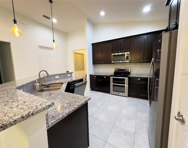 3775 Manorwood Loop - Photo Thumbnail 10