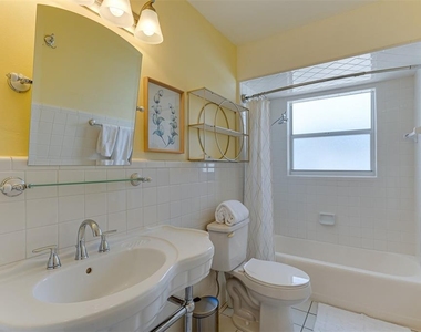 2363 Milford Circle - Photo Thumbnail 10