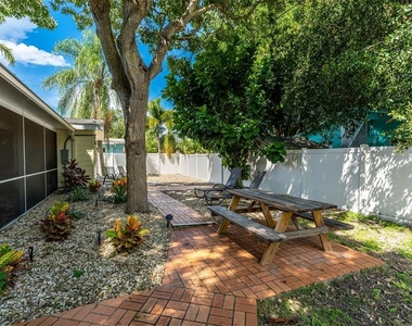 2363 Milford Circle - Photo Thumbnail 22