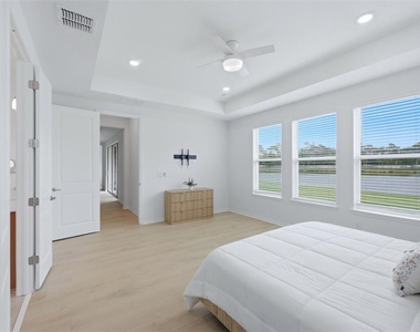 7228 Great Egret Boulevard - Photo Thumbnail 14