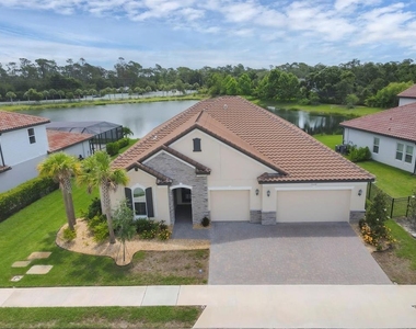 7228 Great Egret Boulevard - Photo Thumbnail 3