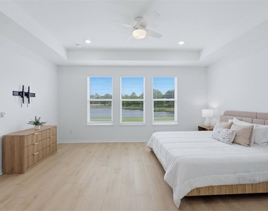 7228 Great Egret Boulevard - Photo Thumbnail 12