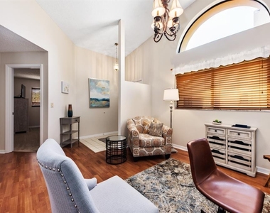 5656 Ashton Lake Drive - Photo Thumbnail 3