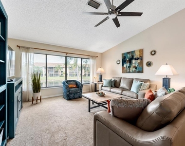 5656 Ashton Lake Drive - Photo Thumbnail 18